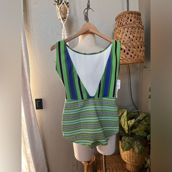 ▪️NEW! Seea x Free People Lido One Piece in Green Stripe - Picture 8 of 9
